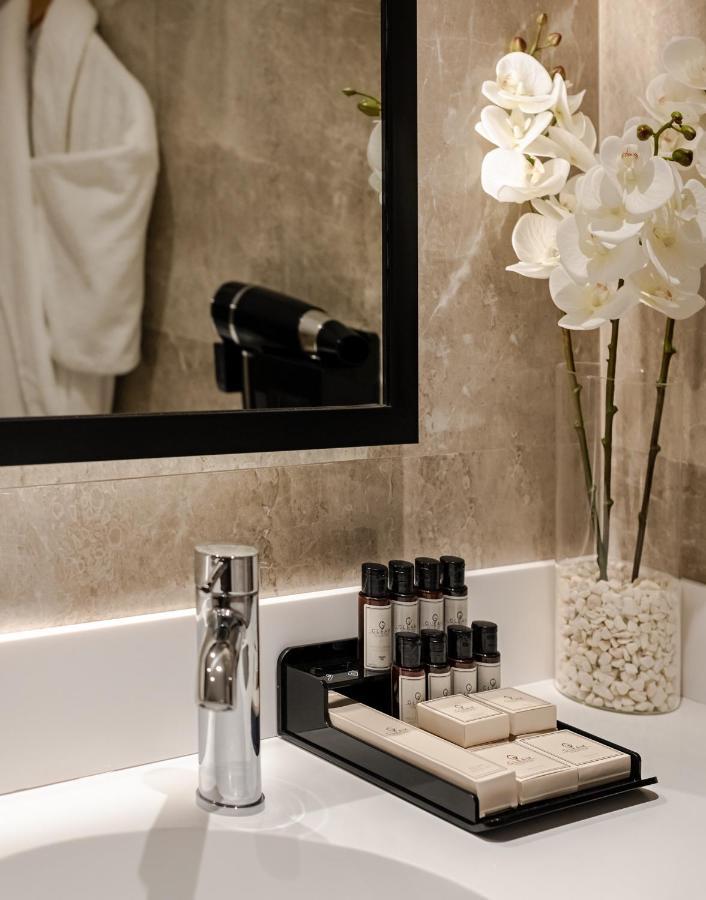 Gleam Collection Hotel Istambul Exterior foto Bathroom amenities
